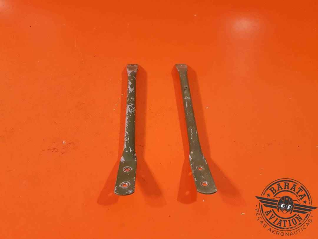 BRACKET - HANGER P/N: 79303-00 CADA UNIDADE
