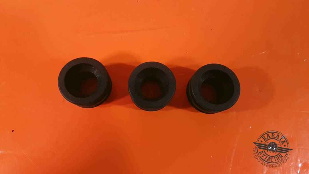 539840 TCM Connector-Push Rod Hsg Pacote Com 3 Unidades - Novo  