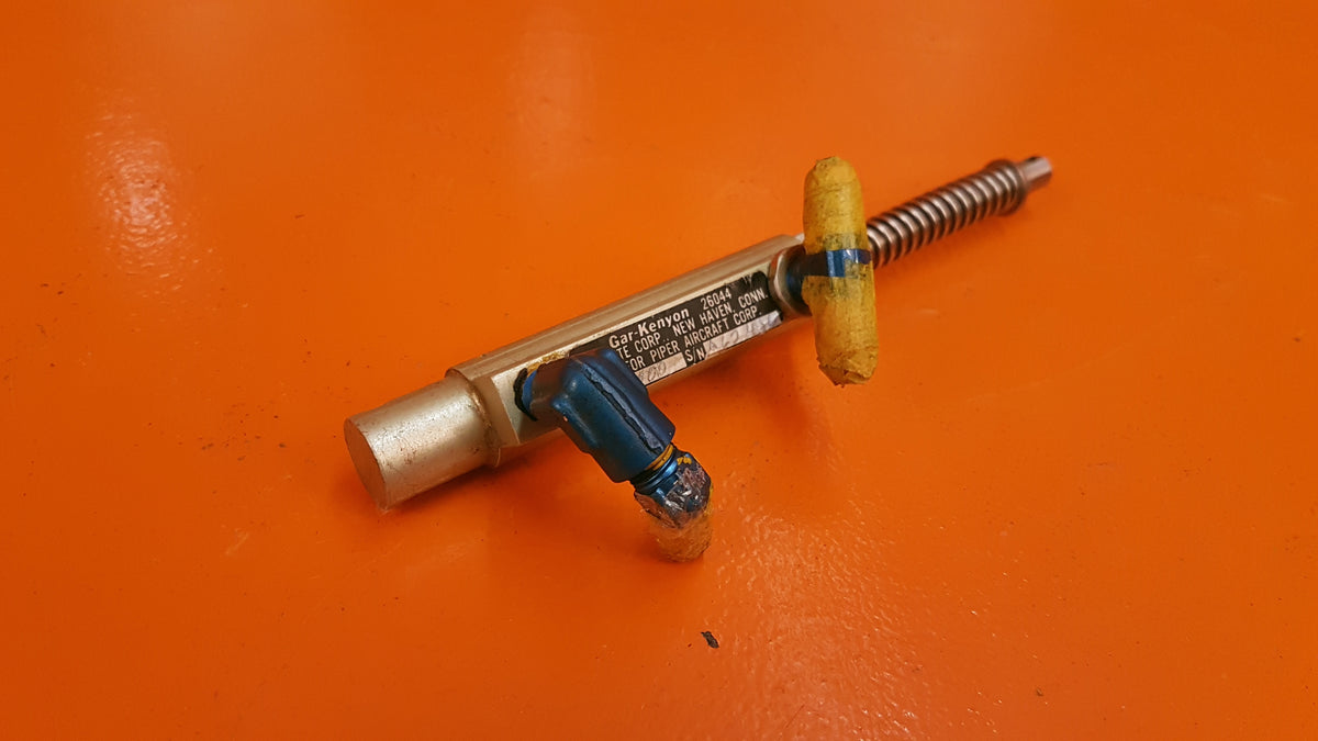 17000 Gar Kenyon 26044 Brake Master Cylinder Assembly