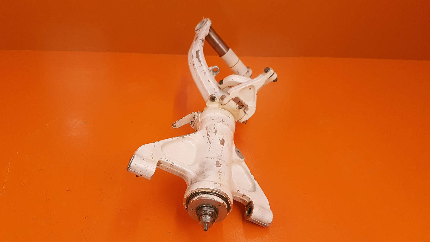 21716-00 Piper Nose Landing Gear Assy