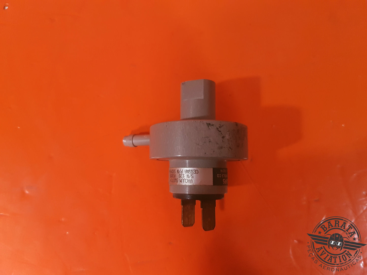 PRECISION VACUUM SWITCH   P/N S3243-1