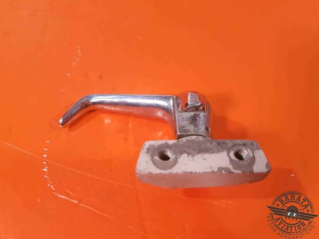WINDOW LATCHES CESSNA L/H