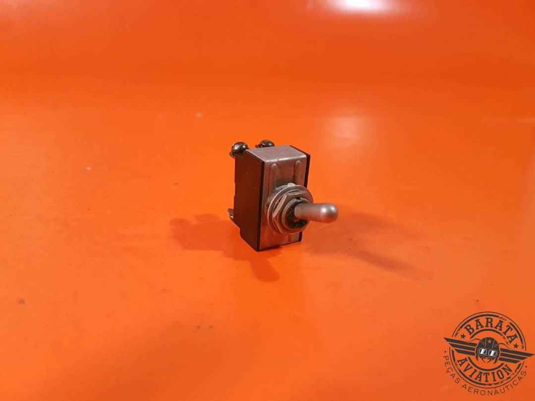 TOGGLE SWITCHES 2 POSITIONS