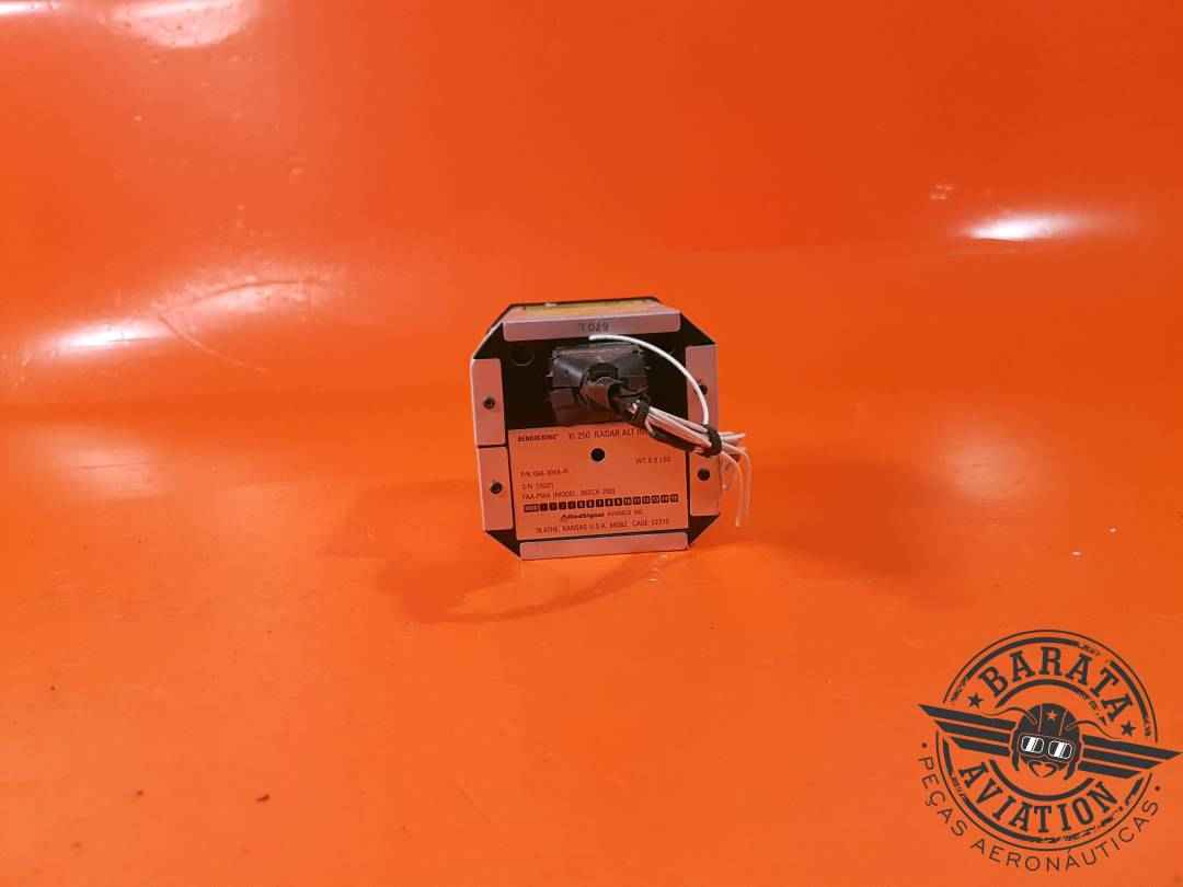 RADAR ALTIMETER INDICATOR KI250 (BENDIX KING) W/ CONNECTOR PN : 0663054-01