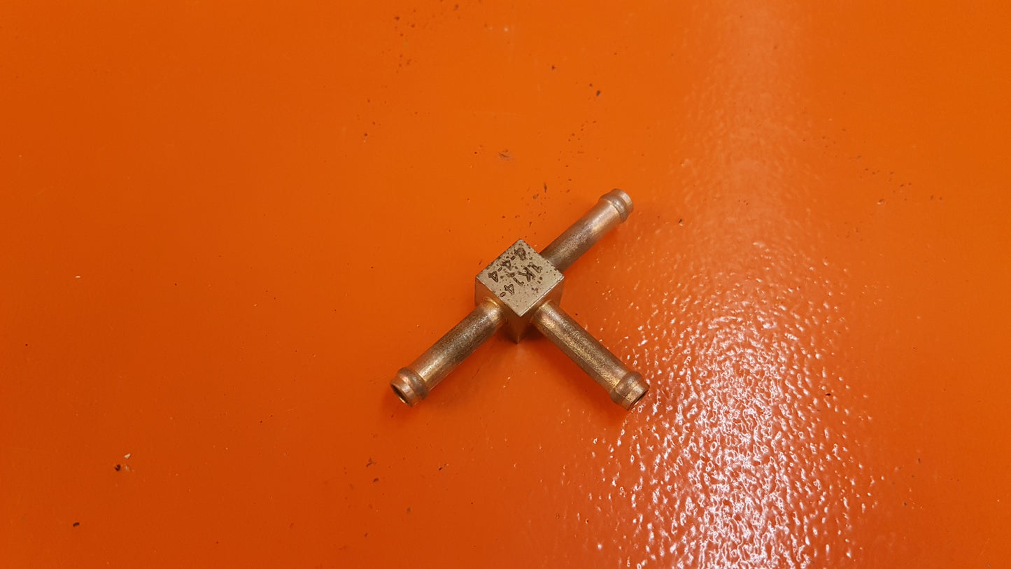 1K144-4-4 Fitting Union Tee