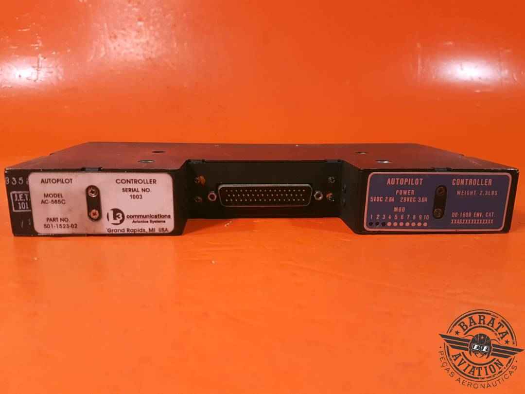 COMMUNICATIONS AC-585C AUTO PILOT CONTROLER  P/N: 501-1523-02