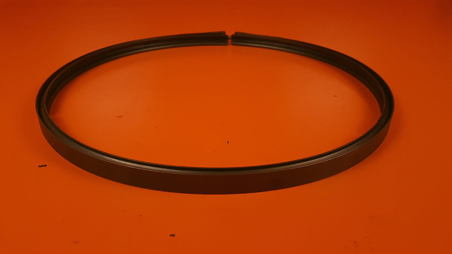8W928 Learjet Clamp