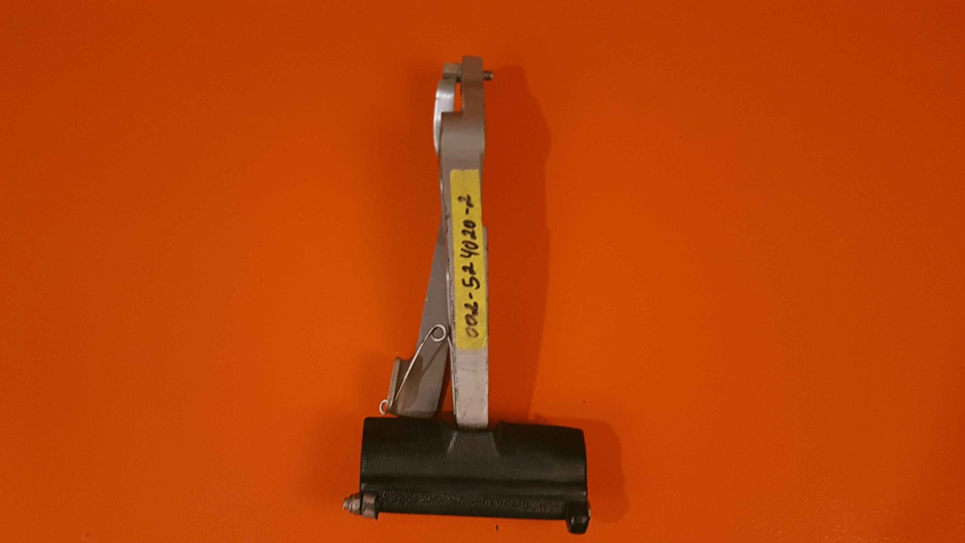 002-524020-2 Beechcraft Rudder Pedal Arm RH Assy