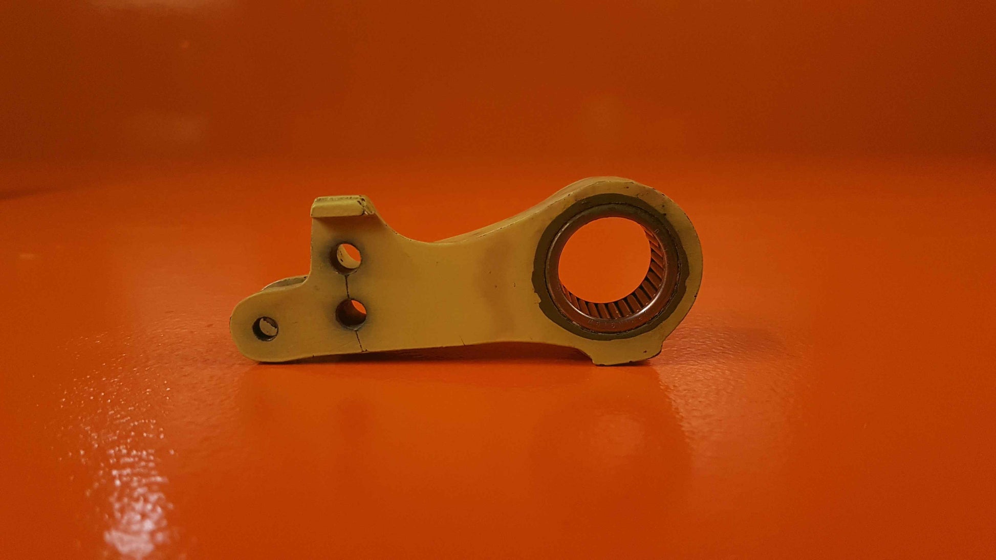 35-524367-2L Beechcraft Co-Pilot L/H Rudder Pedal Arm Assy