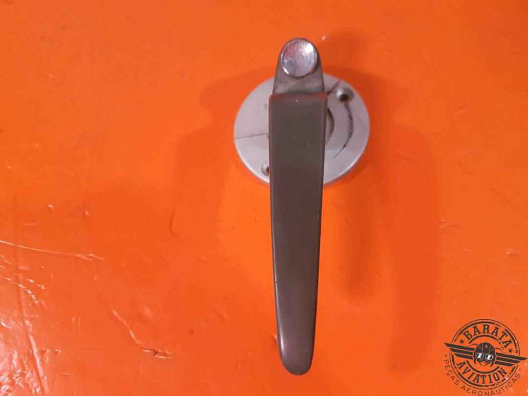95-380010 Beech Cabin Door Handle Assy - Inside Door