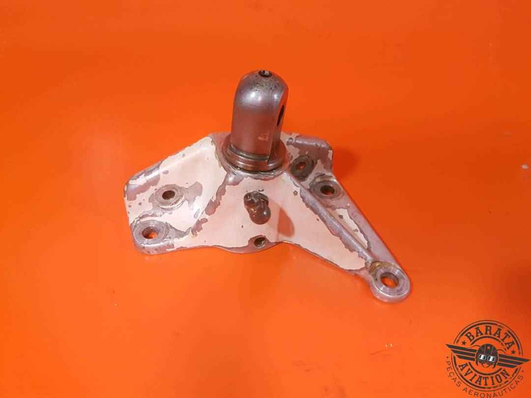 BRACKET ASSEMBLY MAIN GEAR R/H TRUSS P/N 95653-3 