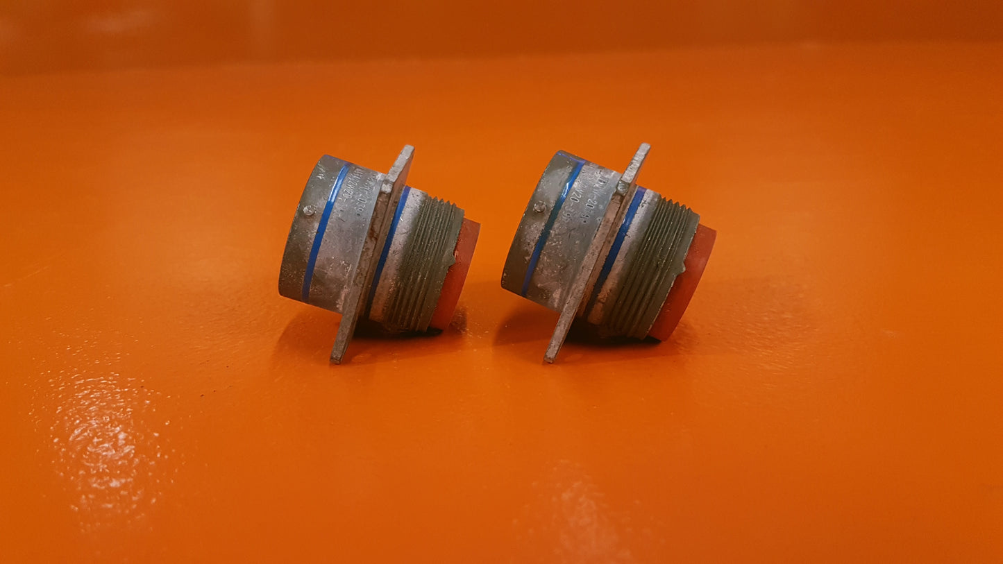 MS3472W20-39P Amphenol Aerospace Wide Flange Receptacle Kit