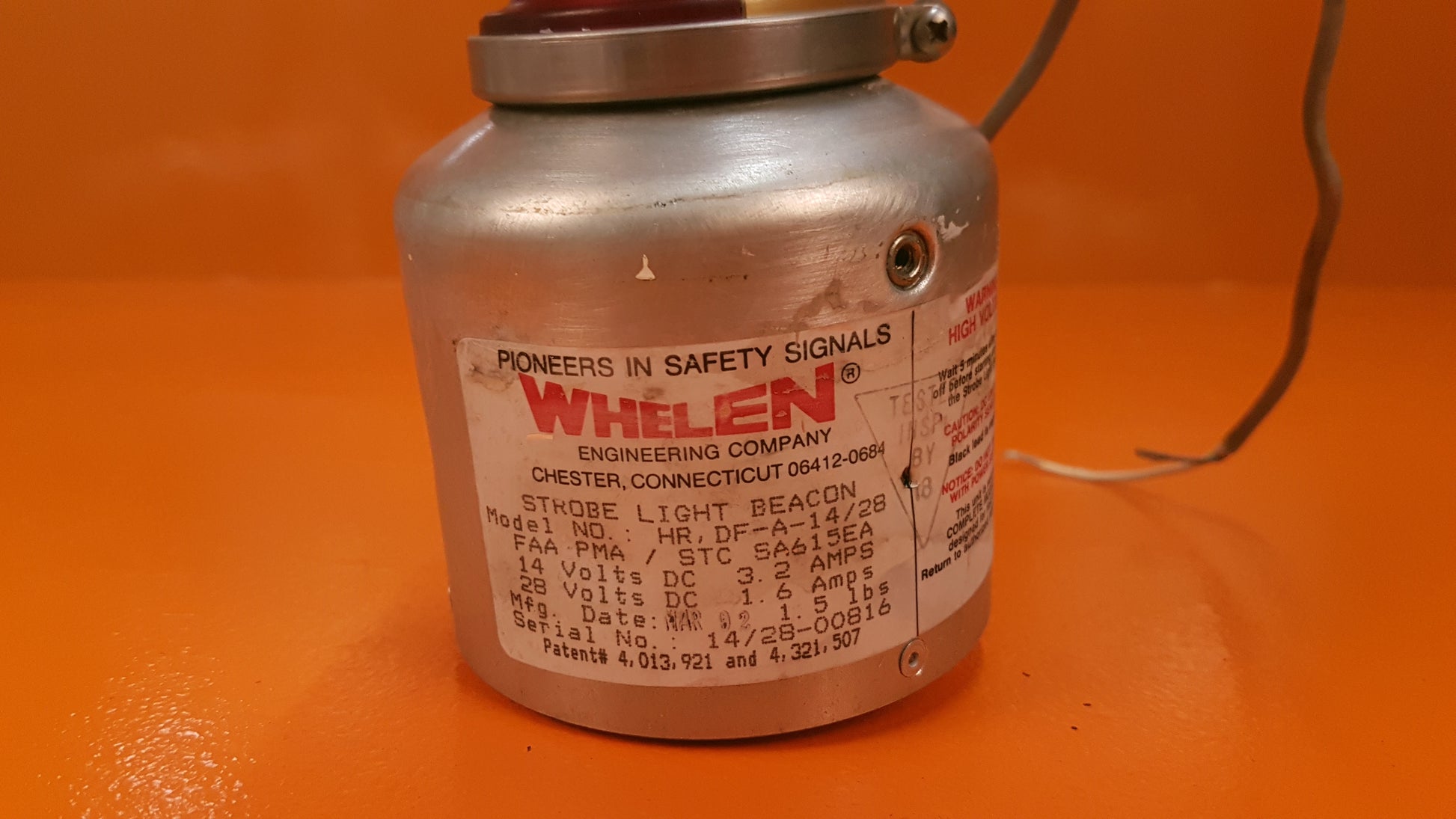 HR,DF-A-14/28 Whelen Strobe Light Beacon