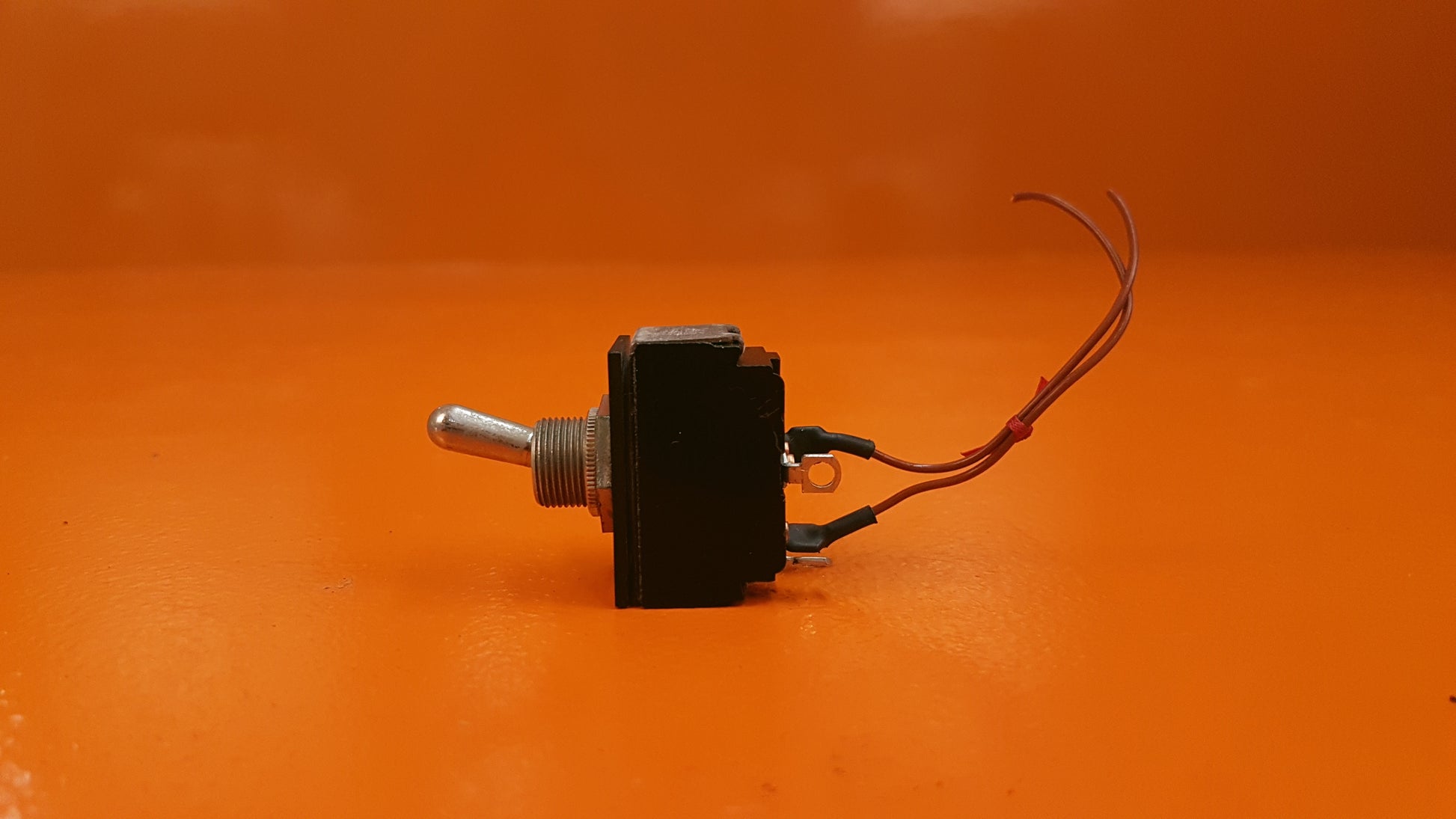 7561K4 DPST Toggle Switch