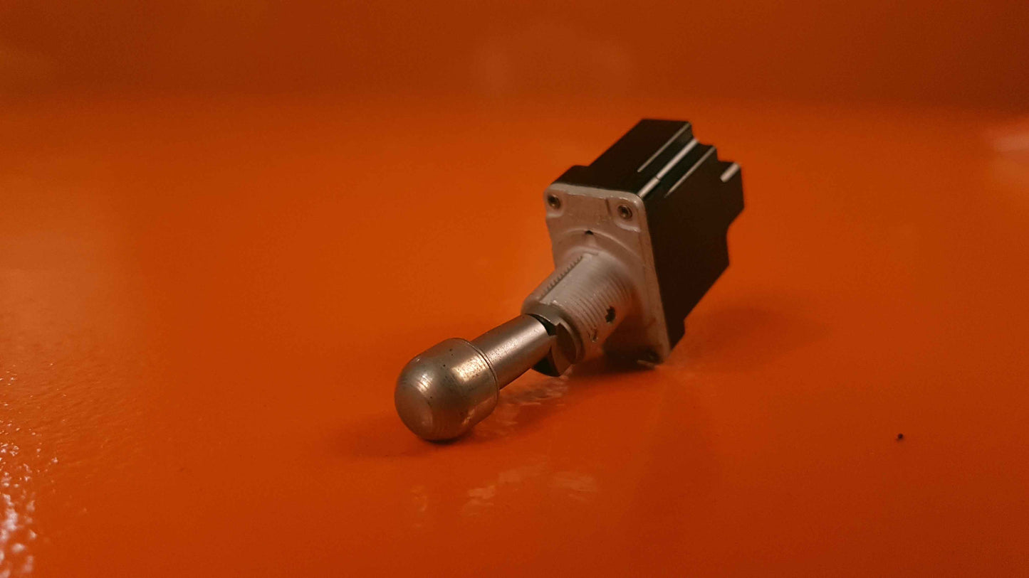 MS24658-23G MicroSwitch Toggle Switch