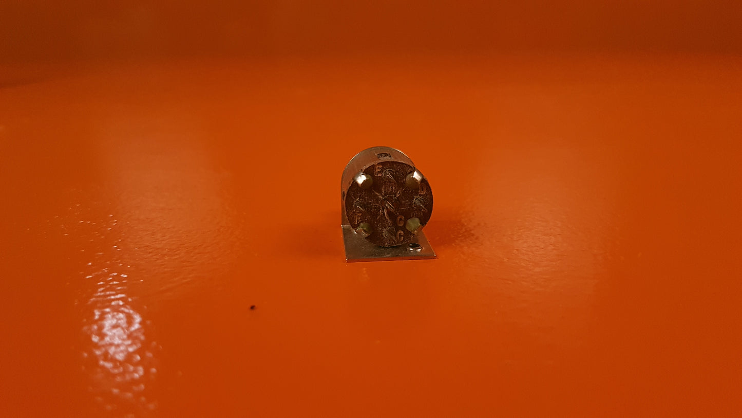 A218-100646-04 FAB Toggle Switch