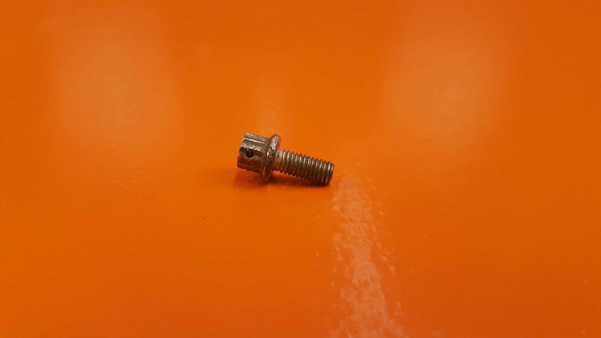 MS9574-05 Pratt & Whitney Bolt