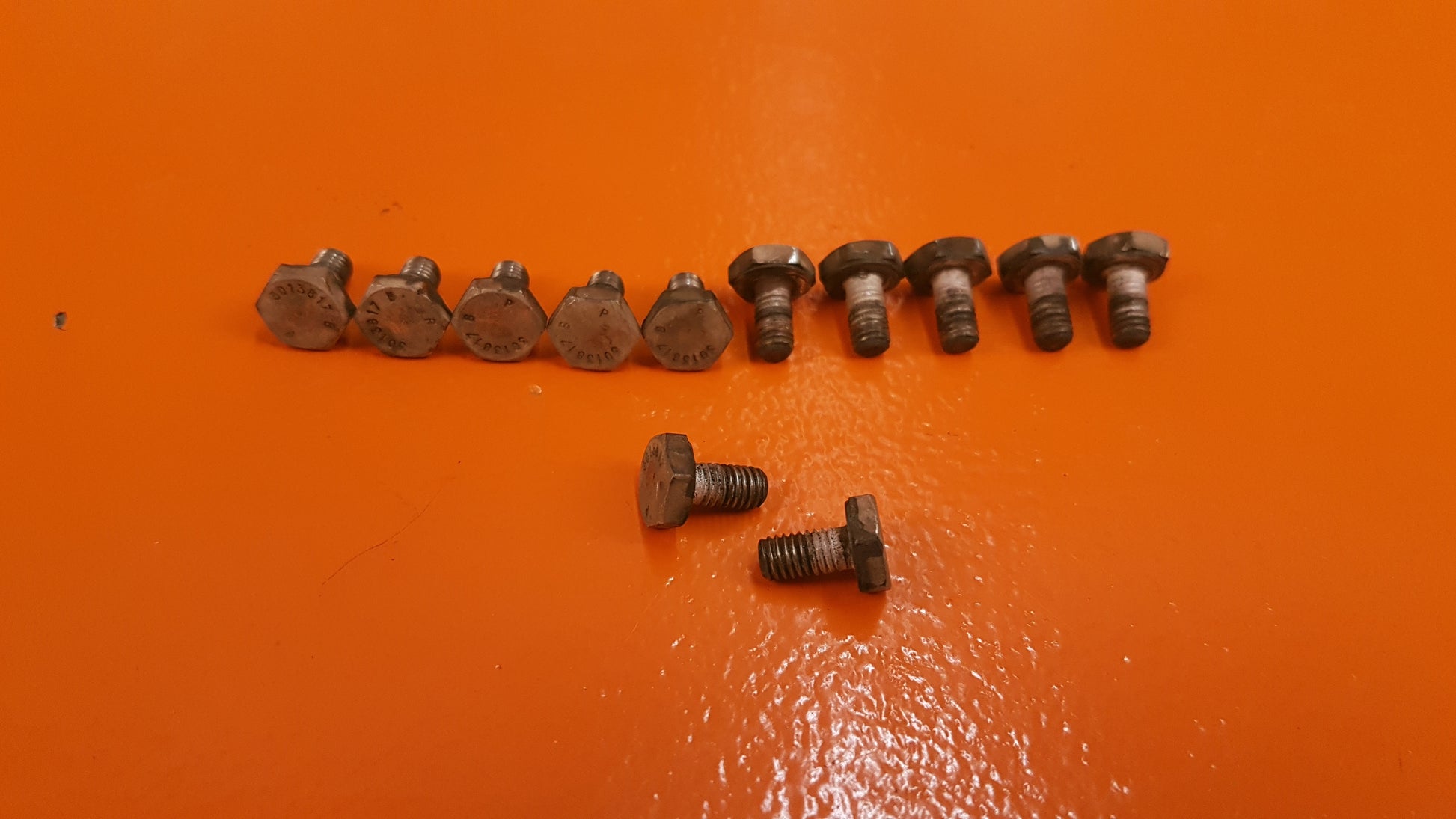 3013817 Double Hex Head Bolt Kit