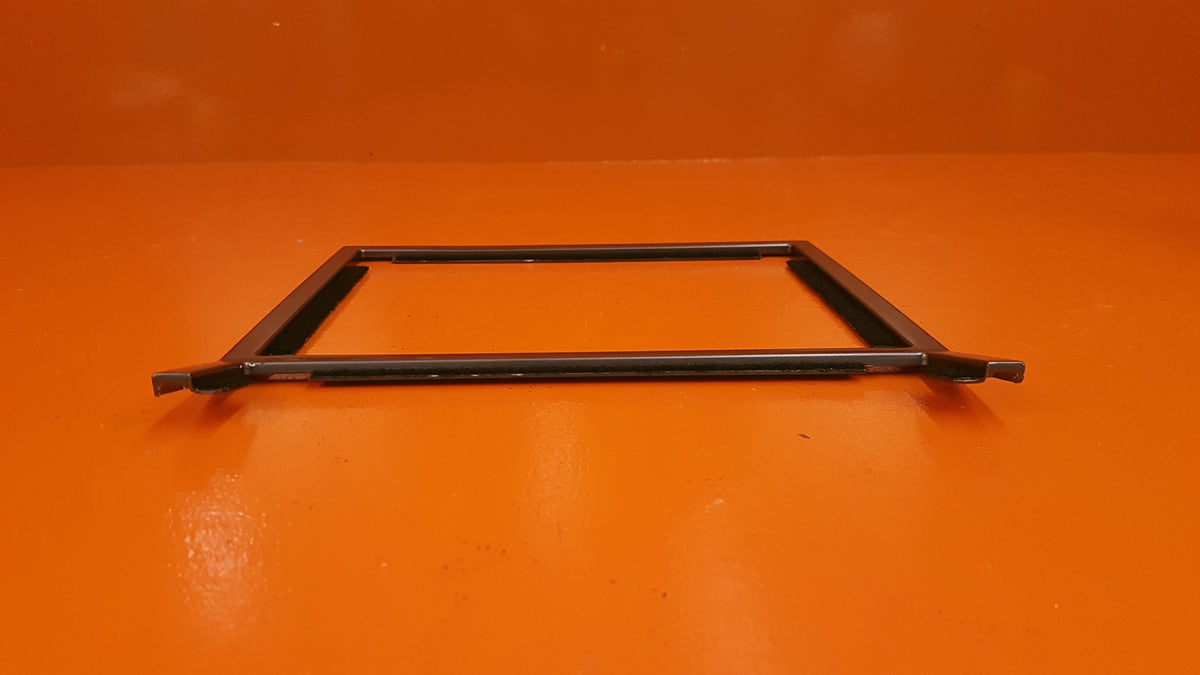 525.14.12.214 Pilatus Center Panel Top Trim Assy