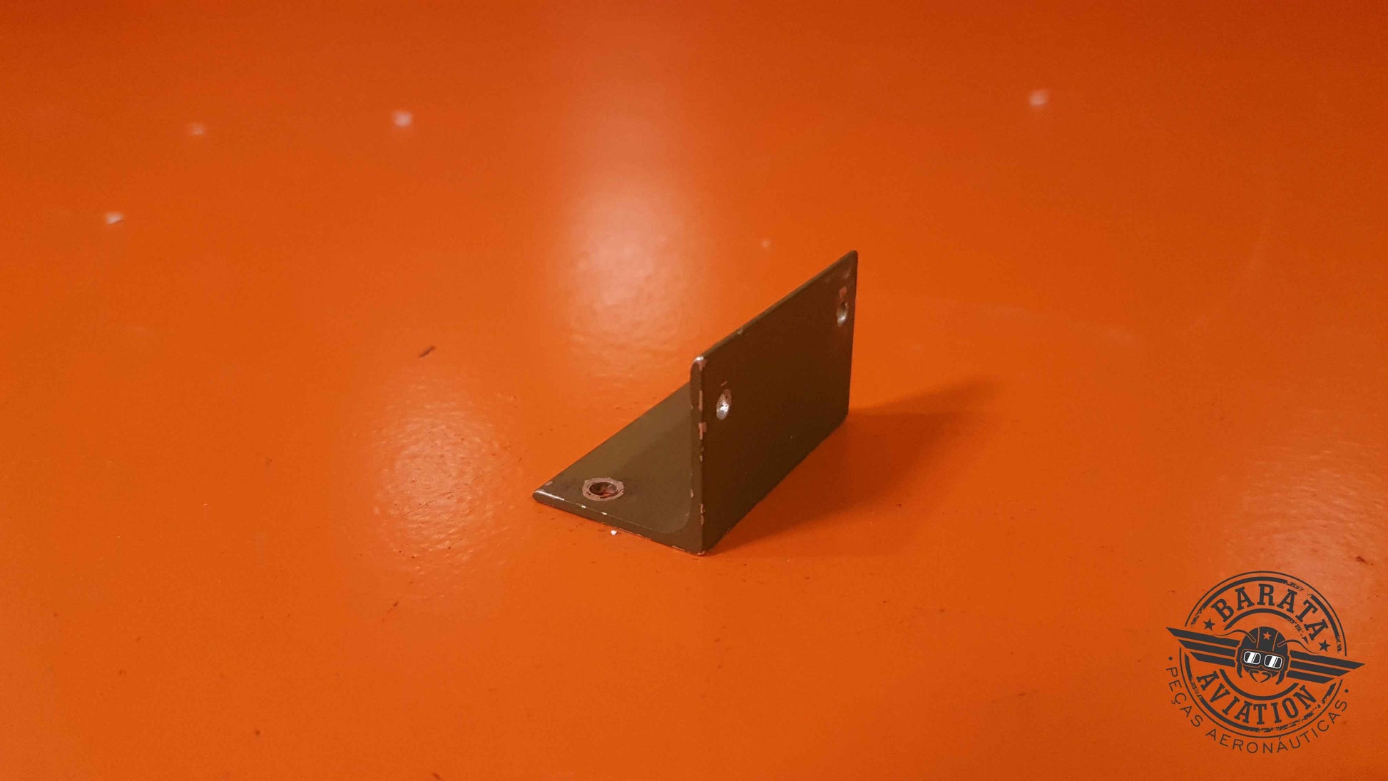 6218211-17 Cessna Bracket