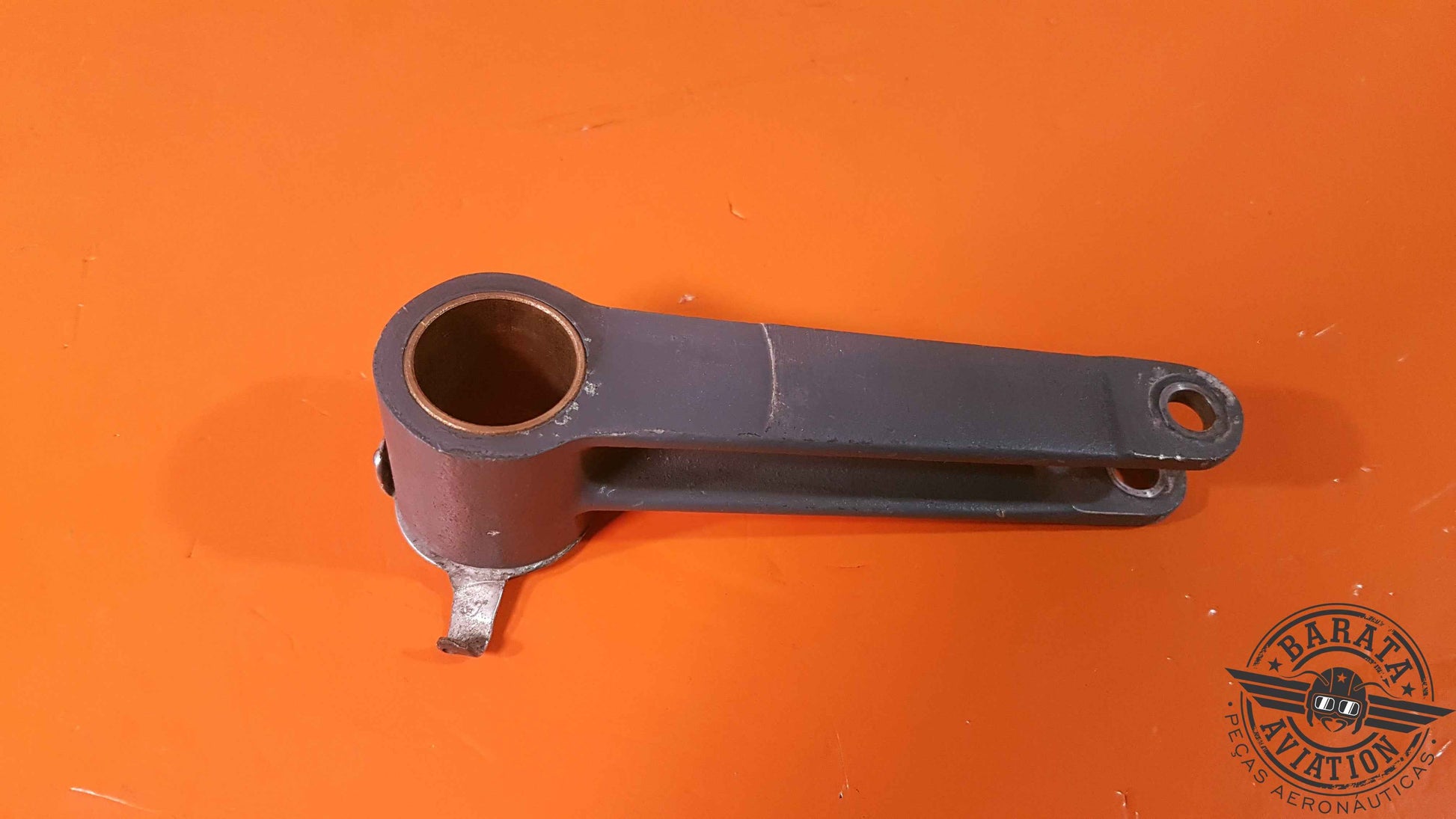 35-820094-2  Beechcraft Nose Gear Retract Rod Idler Link