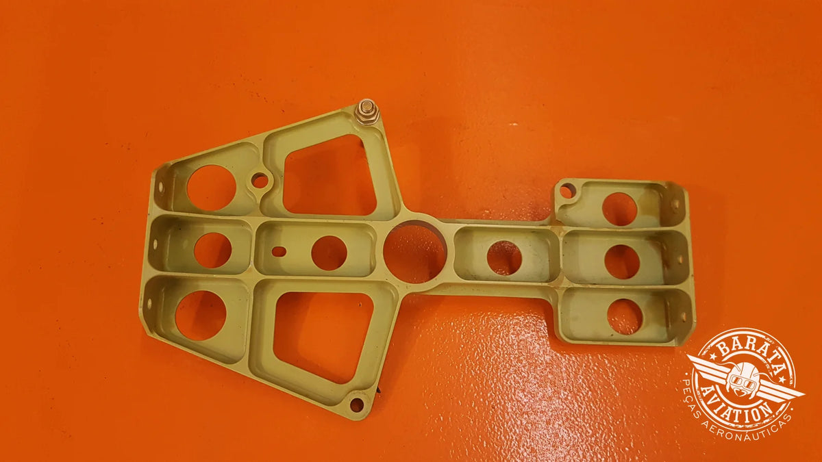 527.10.12.074 Pilatus Aileron Sistem Bearing Support