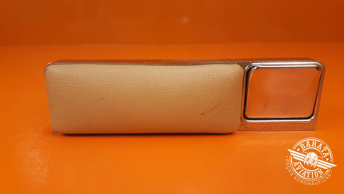 66710-17 Piper Right Armrest