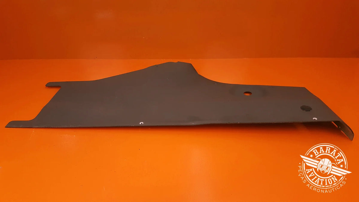525.14.12.253 Center Console Panel - Left
