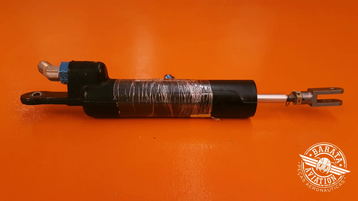 9912050-12 Cessna &Master Brake Cylinder Assembly