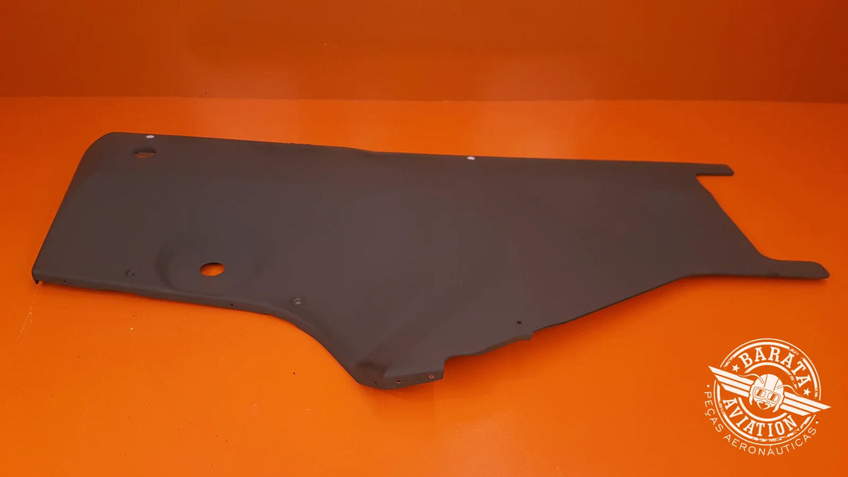 525.14.12.253 Center Console Panel - Left